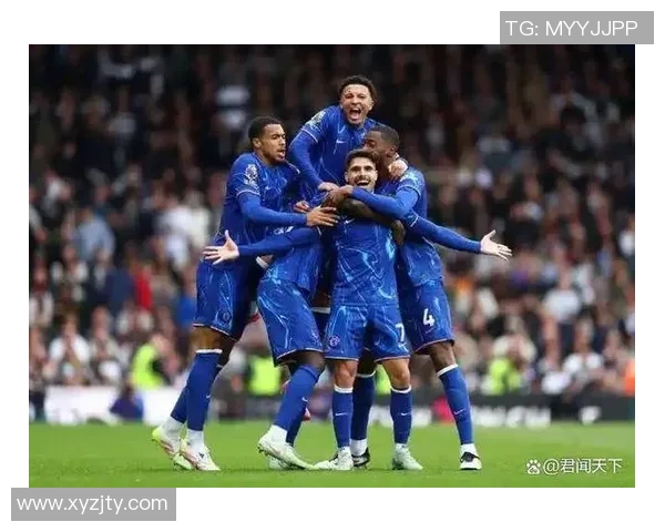 英超激战：那不勒斯狂胜巴萨四球绝杀瞬间引发全场狂欢点评